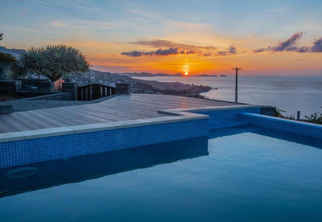 Villa Sunrise View By Madeira Sun Travel Santa Cruz  Exterior foto